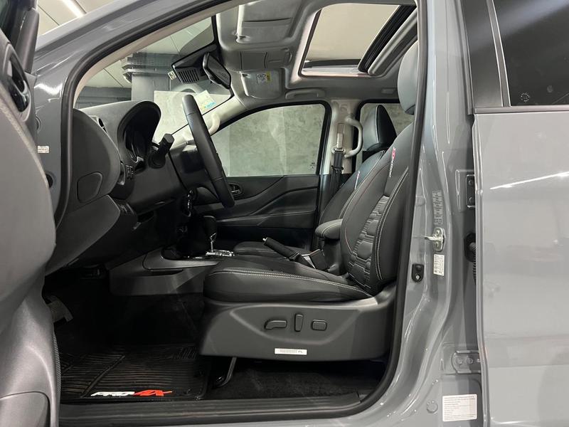 Nissan Frontier Pro 4x - foto 8