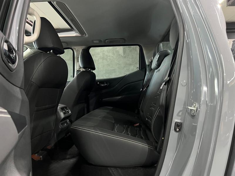 Nissan Frontier Pro 4x - foto 9