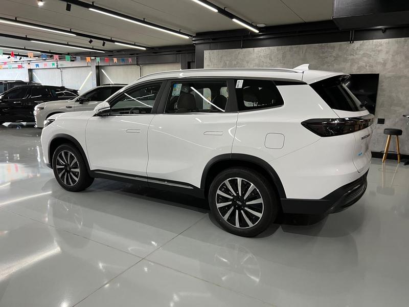 Caoa Chery Tiggo 8 Pro 1.5 Turbo Híbrido - foto 6