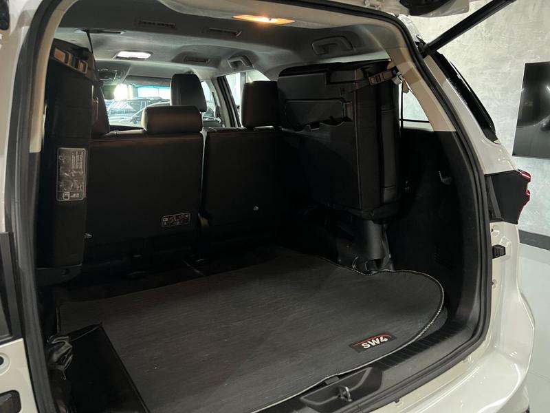 Toyota SW4 Dsl 4X4 Srx Platinum At 7s - foto 8