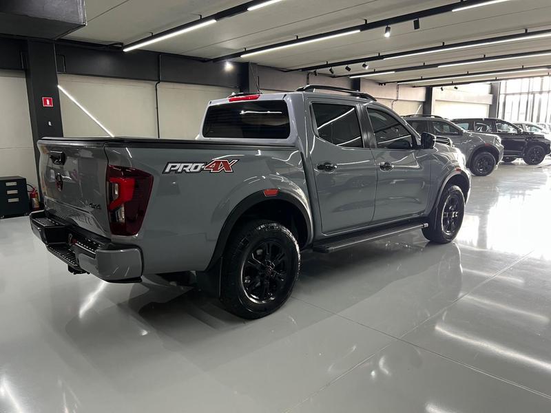 Nissan Frontier Pro4x - foto 4