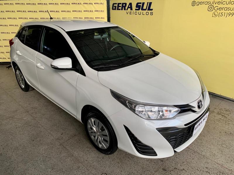 TOYOTA YARIS HA XL13LIVE