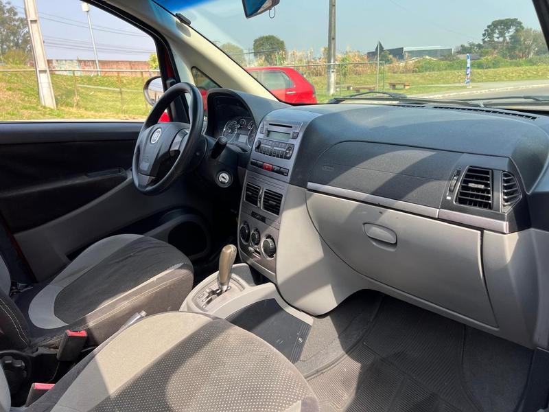 Fiat Idea Sporting Dualogic 1.8 Flex 16V 5P - foto 9