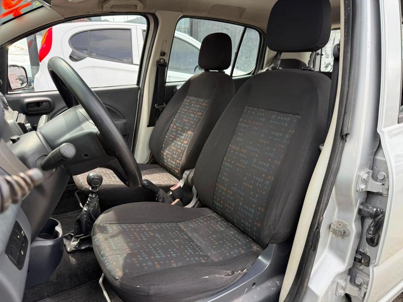 Fiat Uno Vivace - foto 13