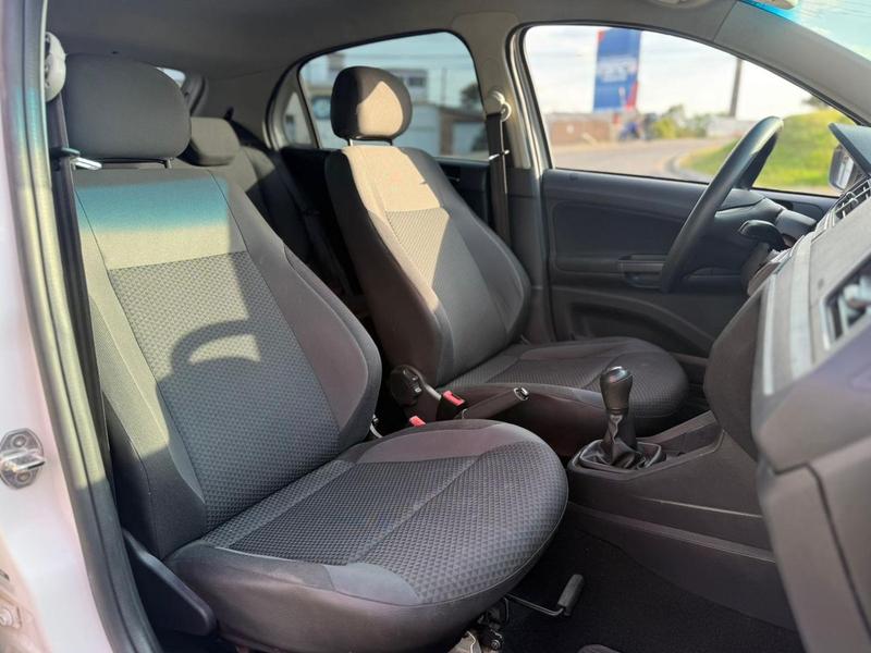 Volkswagen Gol 16l - foto 20
