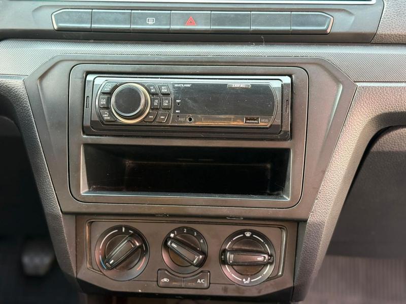 Volkswagen Gol 16l - foto 16