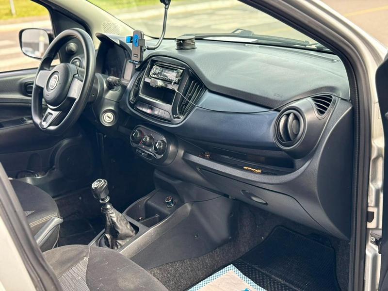 Fiat Uno Attractive 1.0 Fire Flex 8V 5P - foto 9