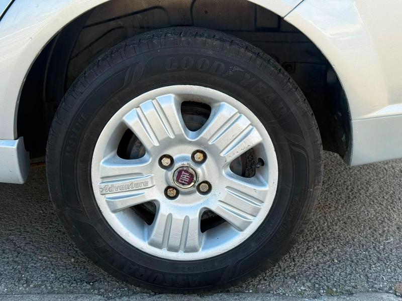 Fiat Palio Week. Attractive 1.4 Fire Flex 8V - foto 18