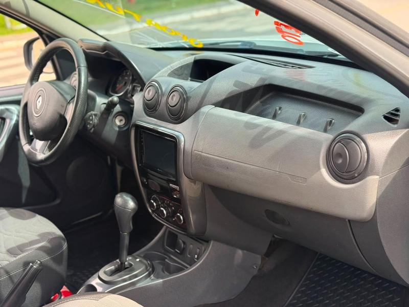Renault Duster 2.0 D 4x2a - foto 10
