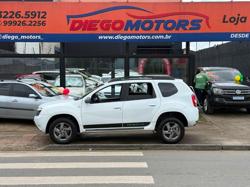 Renault Duster 2.0 D 4x2a - foto 2