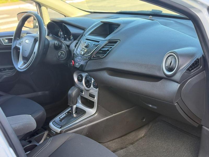 Ford Fiesta Sedan 1.6 Flex Automático - foto 12