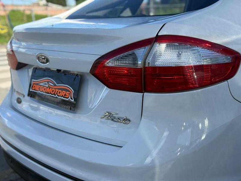 Ford Fiesta Sedan 1.6 Flex Automático - foto 11