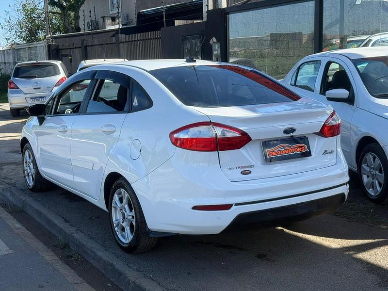Ford Fiesta Sedan 1.6 Flex Automático - foto 8