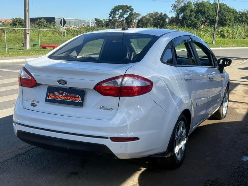 Ford Fiesta Sedan 1.6 Flex Automático - foto 10