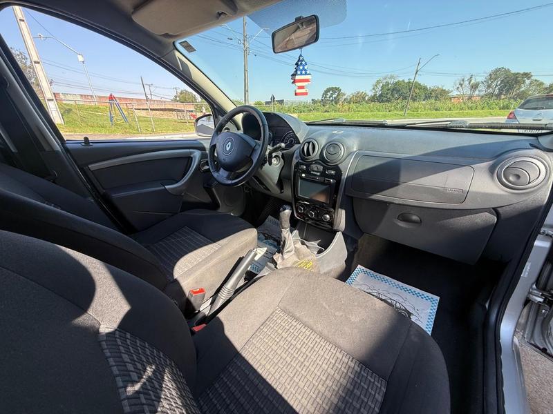 Renault Sandero 1.6 Expression - foto 12