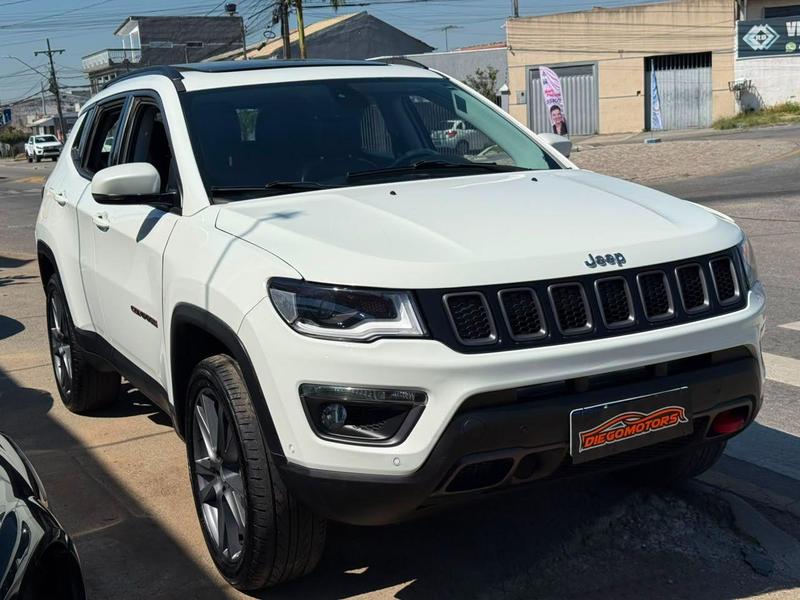 Jeep Compass Trailhawk 2.0 4X4 Dies. 16V Aut. - foto 6