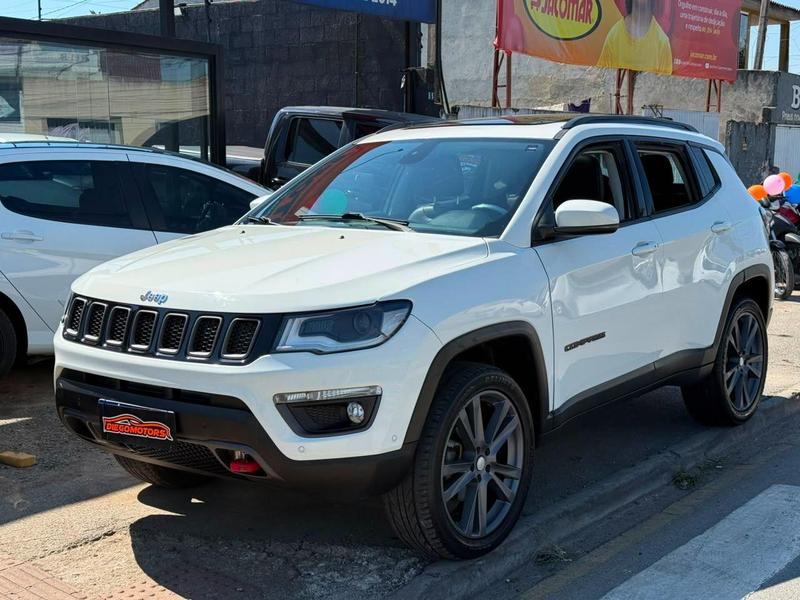 Jeep Compass Trailhawk 2.0 4X4 Dies. 16V Aut. - foto 4
