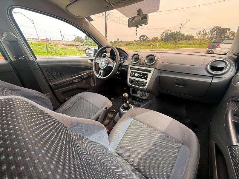 Volkswagen Voyage City Mb 1.6 - foto 12