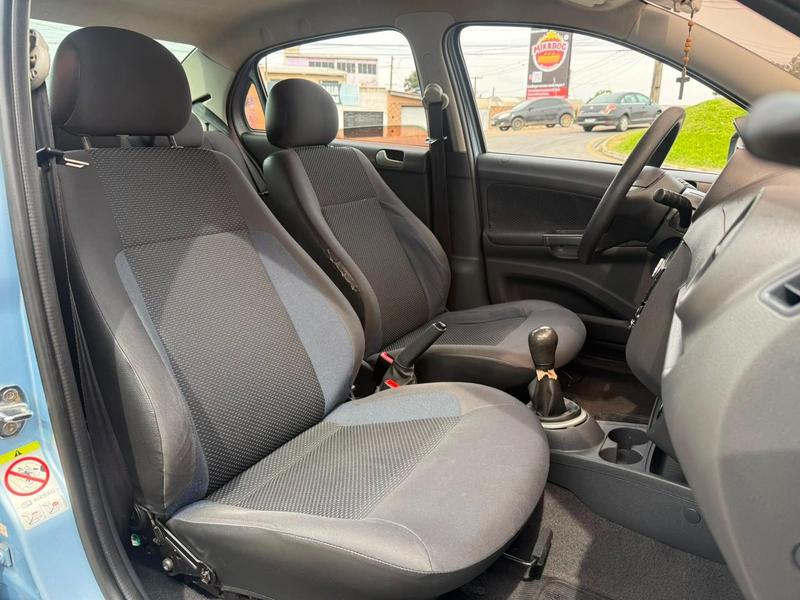 Volkswagen Voyage City Mb 1.6 - foto 17