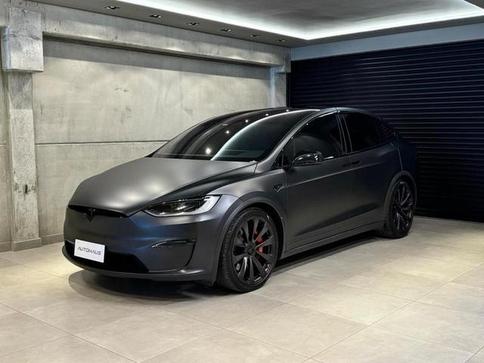 TESLA MODEL X PLAID