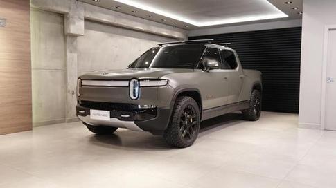 RIVIAN R1T