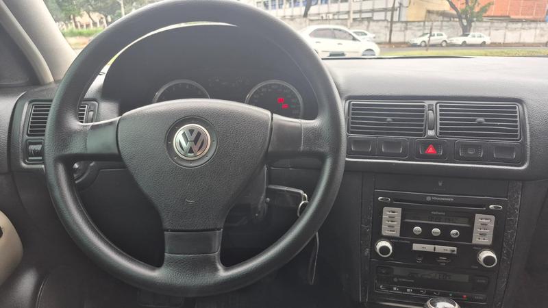 Volkswagen Golf 1.6 Mi Total Flex 8V 4P - foto 13