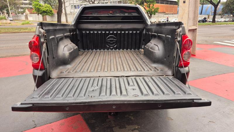 Chevrolet Montana - foto 11