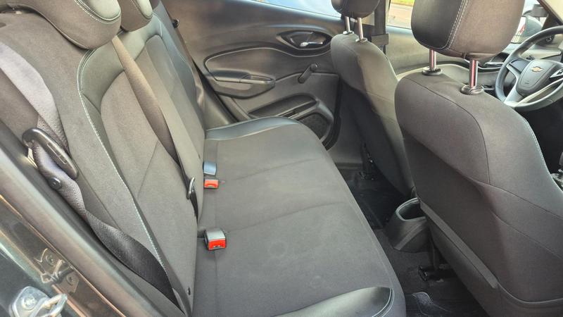 Chevrolet Onix Hatch LT 1.0 8V Flexpower 5P Mec. - foto 19