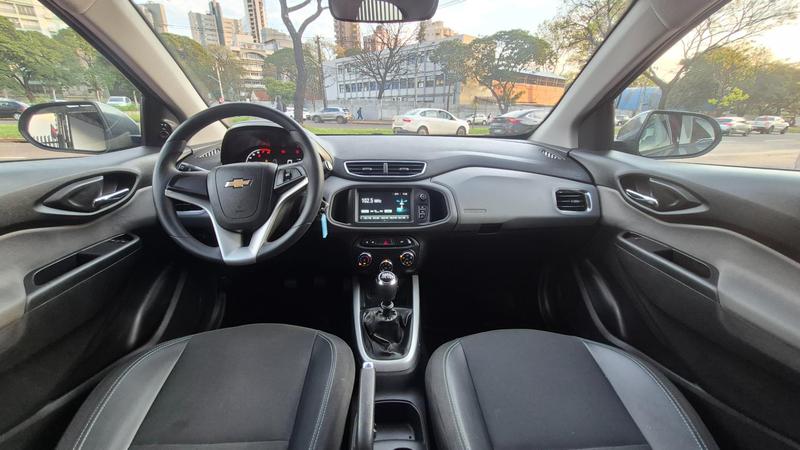 Chevrolet Onix Hatch LT 1.0 8V Flexpower 5P Mec. - foto 20