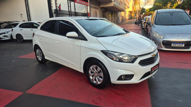 Chevrolet Onix 10mt LT - foto 2