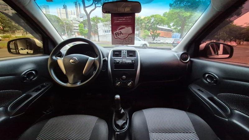 Nissan Versa 1.0 - foto 11