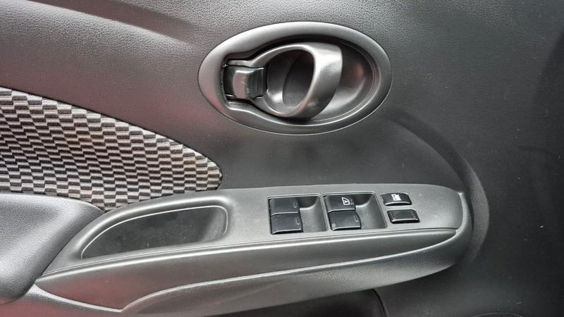 Nissan Versa 1.0 - foto 13