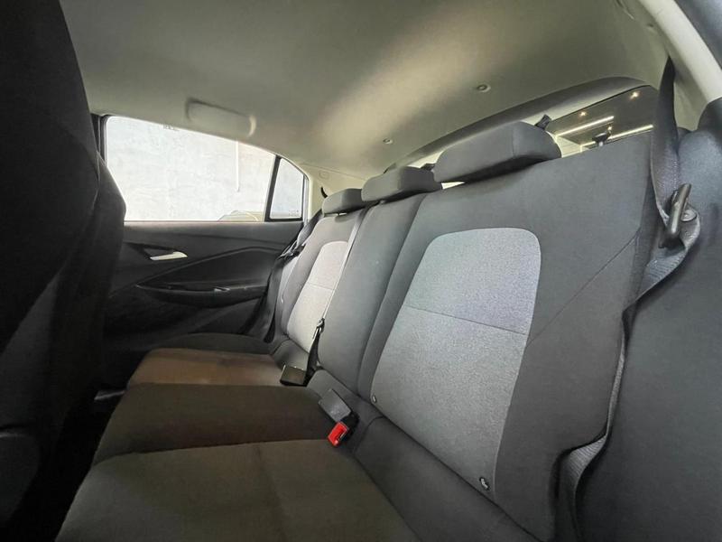 Chevrolet Onix 10mt Hb - foto 10