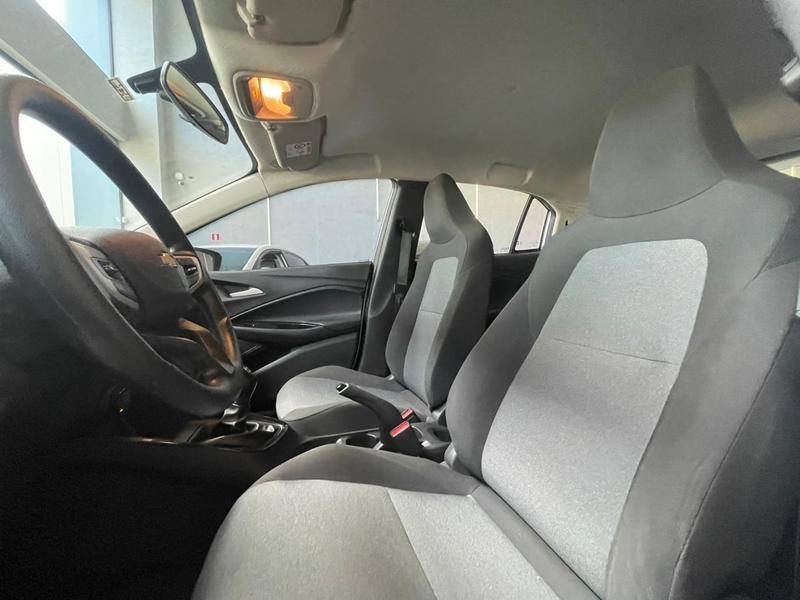 Chevrolet Onix 10mt Hb - foto 9