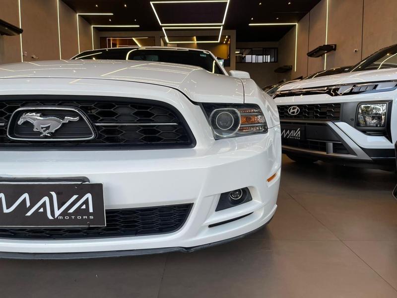 Ford Mustang GT V8 - foto 12