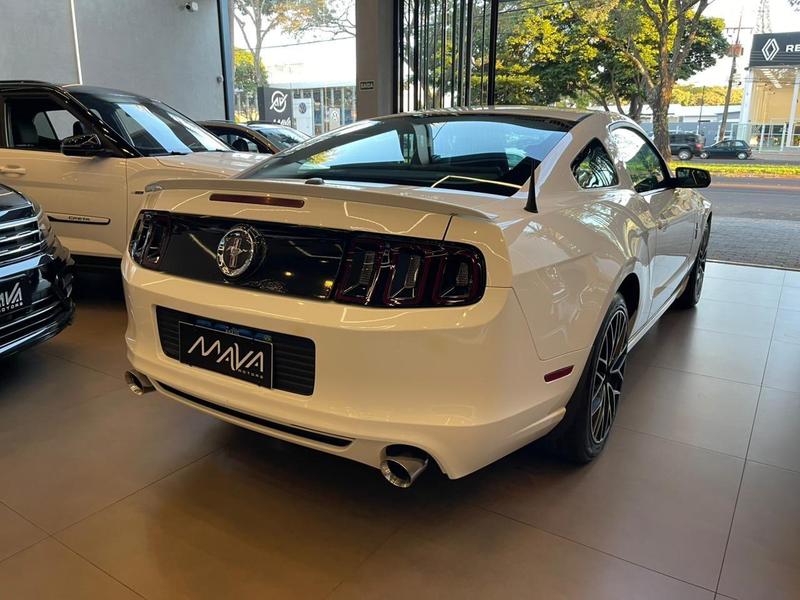 Ford Mustang GT V8 - foto 6