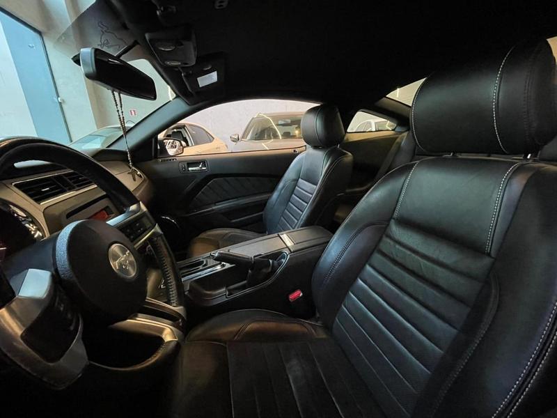 Ford Mustang GT V8 - foto 9