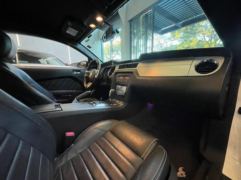 Ford Mustang GT V8 - foto 11