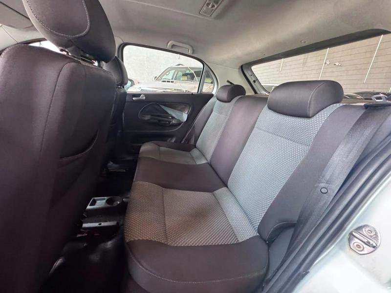 Volkswagen Gol 1.6 Mi Rallye Total Flex 8V 4P - foto 10