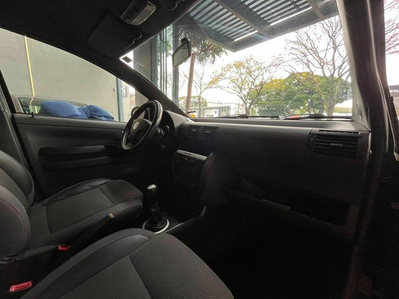 Volkswagen Fox City 1.0mi 1.0mi Total Flex 8V 3P - foto 11