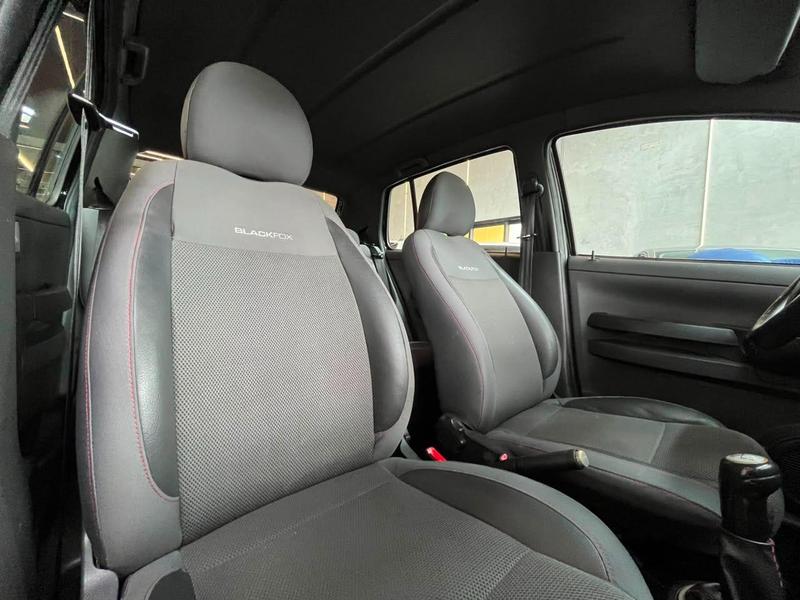 Volkswagen Fox City 1.0mi 1.0mi Total Flex 8V 3P - foto 12