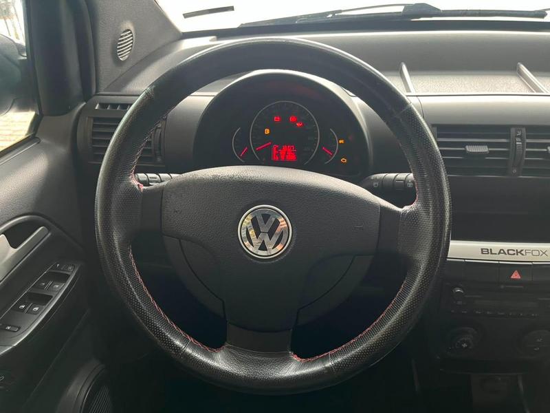 Volkswagen Fox City 1.0mi 1.0mi Total Flex 8V 3P - foto 8