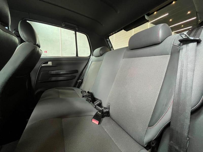Volkswagen Fox City 1.0mi 1.0mi Total Flex 8V 3P - foto 10