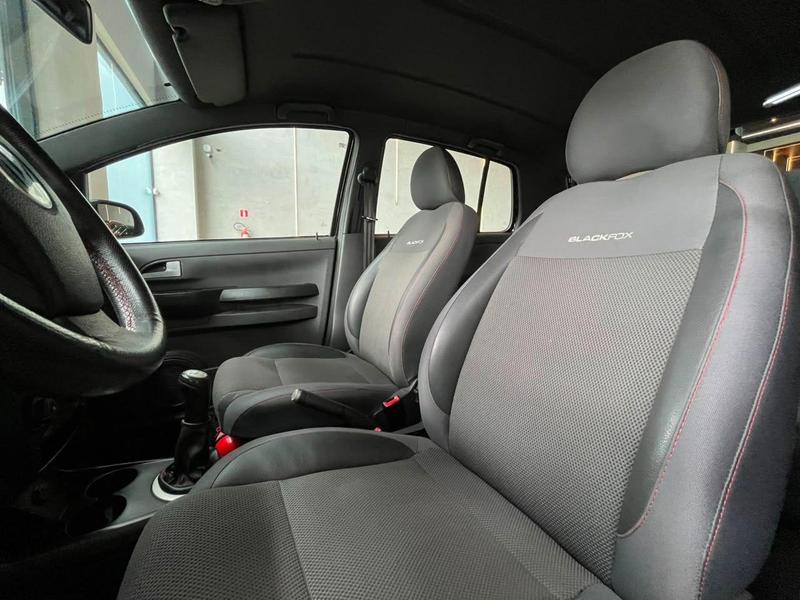Volkswagen Fox City 1.0mi 1.0mi Total Flex 8V 3P - foto 9