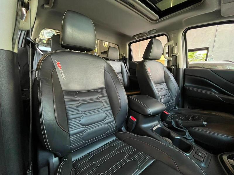 Nissan Frontier Pro4x - foto 12