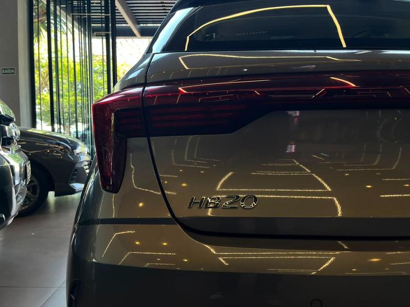 Hyundai HB20 Platinum Plus 1.0 Tb Flex 12V Aut. - foto 14