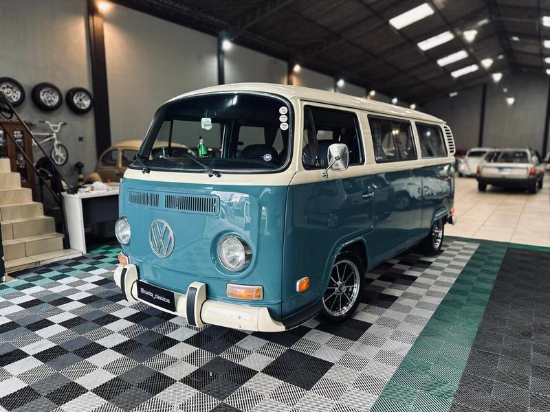 VOLKSWAGEN KOMBI