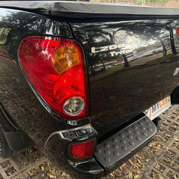 Mitsubishi L200 Triton Hpe 3.2 Cd Tb Intdiesel Automático - foto 10