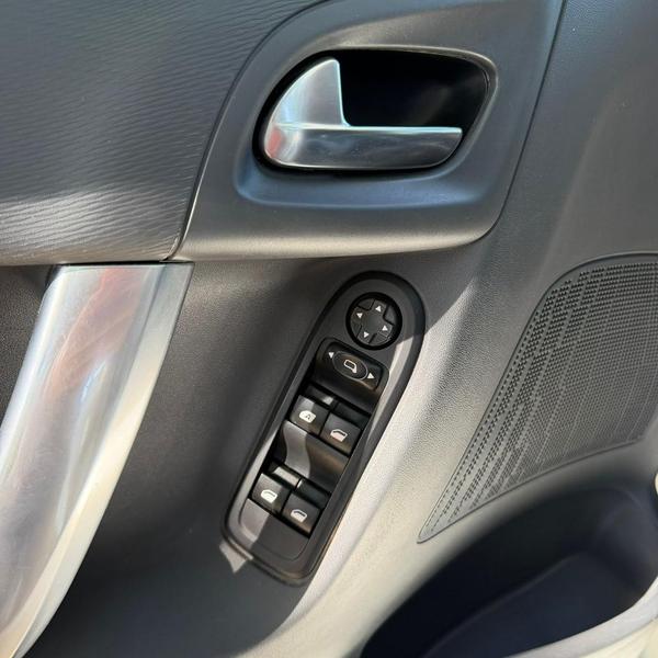 Citroën C3 1.6 16V Automático - foto 12