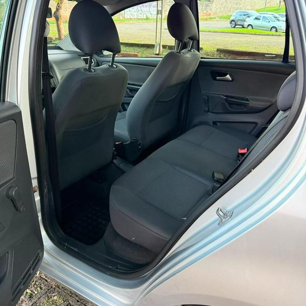Volkswagen Fox 1.0 Mi Total Flex 8V 5P - foto 12